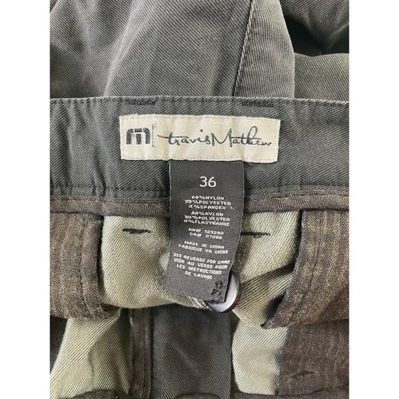 Travis Mathew Shorts Men's Size 36 Lightweight Chino Style Dark Gray - Picture 4 of 6